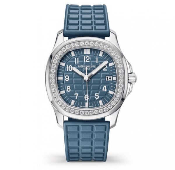 Patek Philippe Aquanaut 5067A-025 - Luce Blue