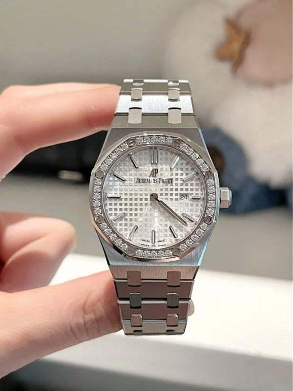 Audemars Piguet Royal Oak 33mm White Dial 67651ST