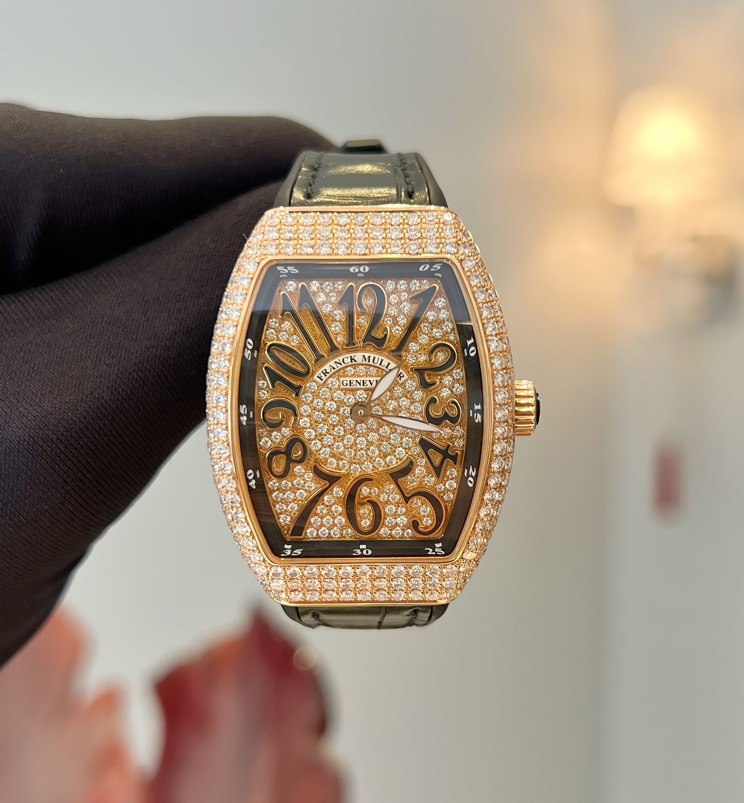 Thời trang nữ: Top đồng hồ FRANCK MULLER  dành riêng cho phái nữ  81CE1FA7-8398-4533-9338-CEA9BFC1FB25