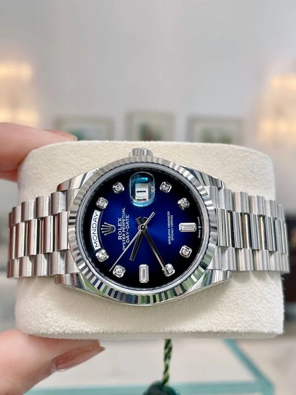 Rolex DAY DATE 36 128239 0023 Blue