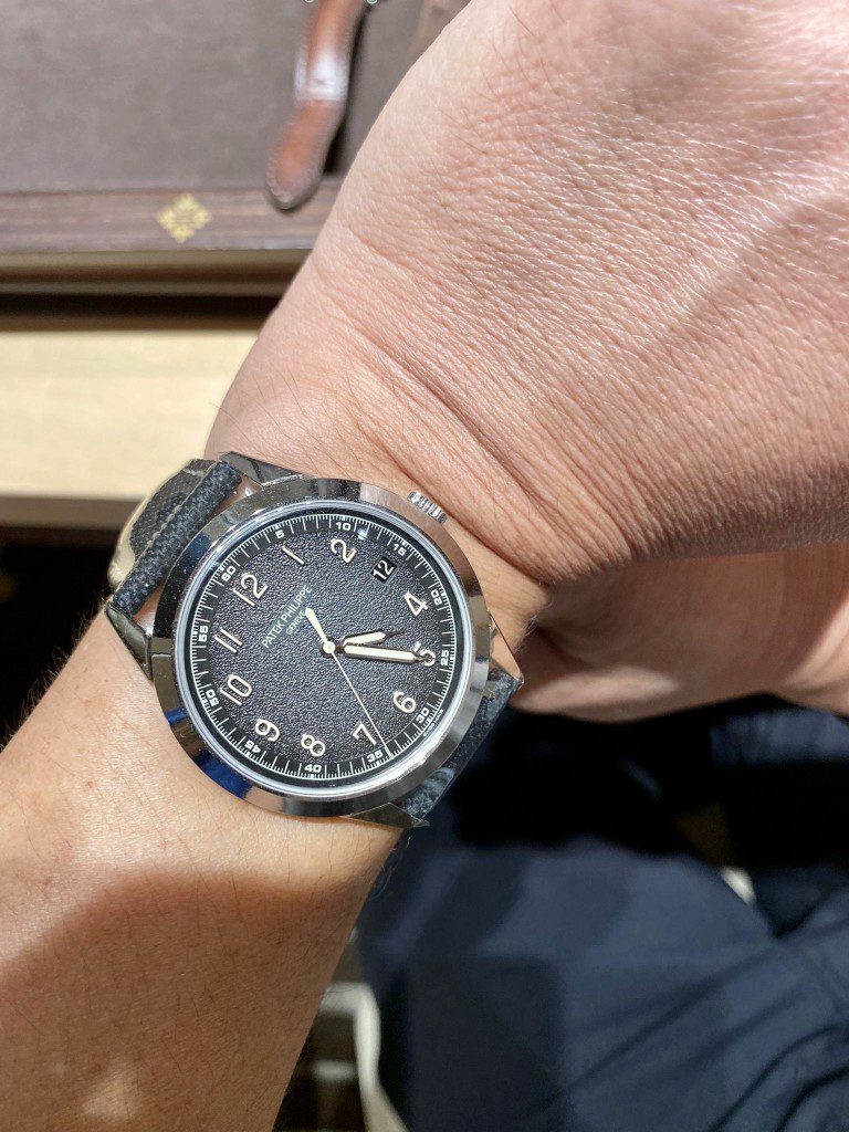 Patek Philippe Calatrava 5226G-001 Black New