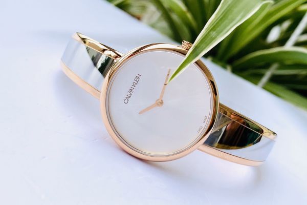 Giá đồng hồ Calvin Klein nữ