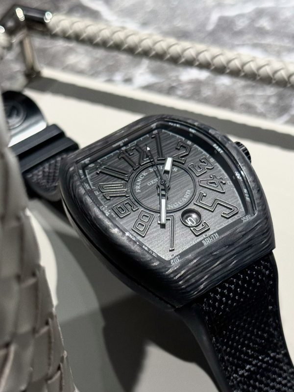 Franck Muller Vanguard Carbon V41