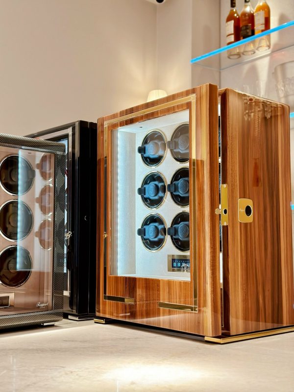 Hộp quay và Box du lịch