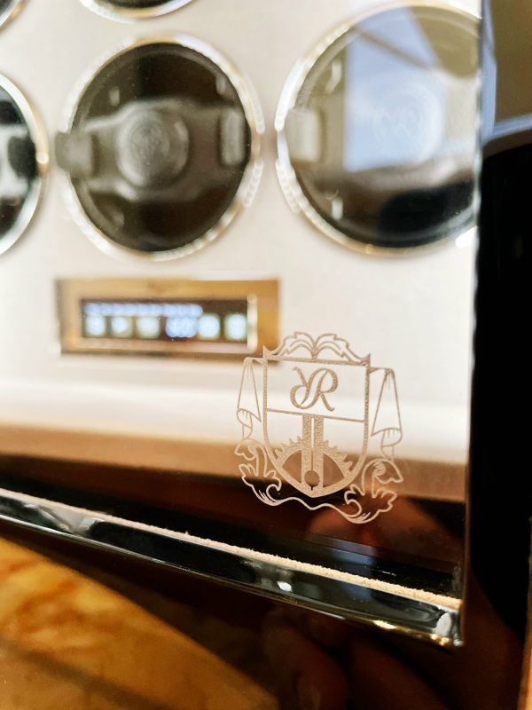 Hộp quay và Box du lịch