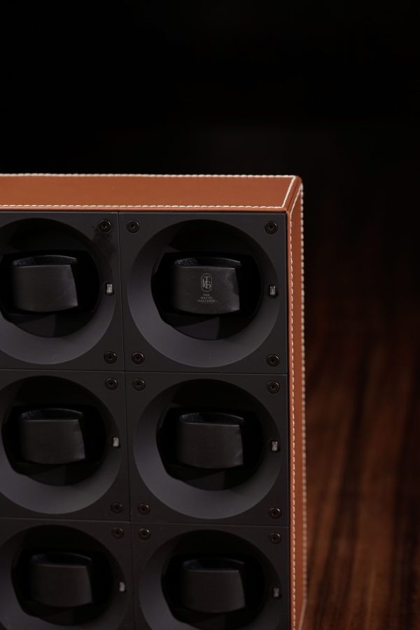 Hộp quay đồng hồ 6 ổ Swiss Kubik