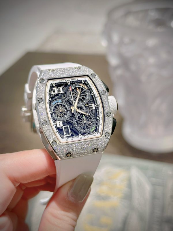 RM 72-01 Lifestyle Flyback Chronograph Snow-set