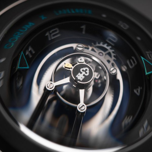 Corum Bubble 37 Central Tourbillon x Lable Noir L406/04459