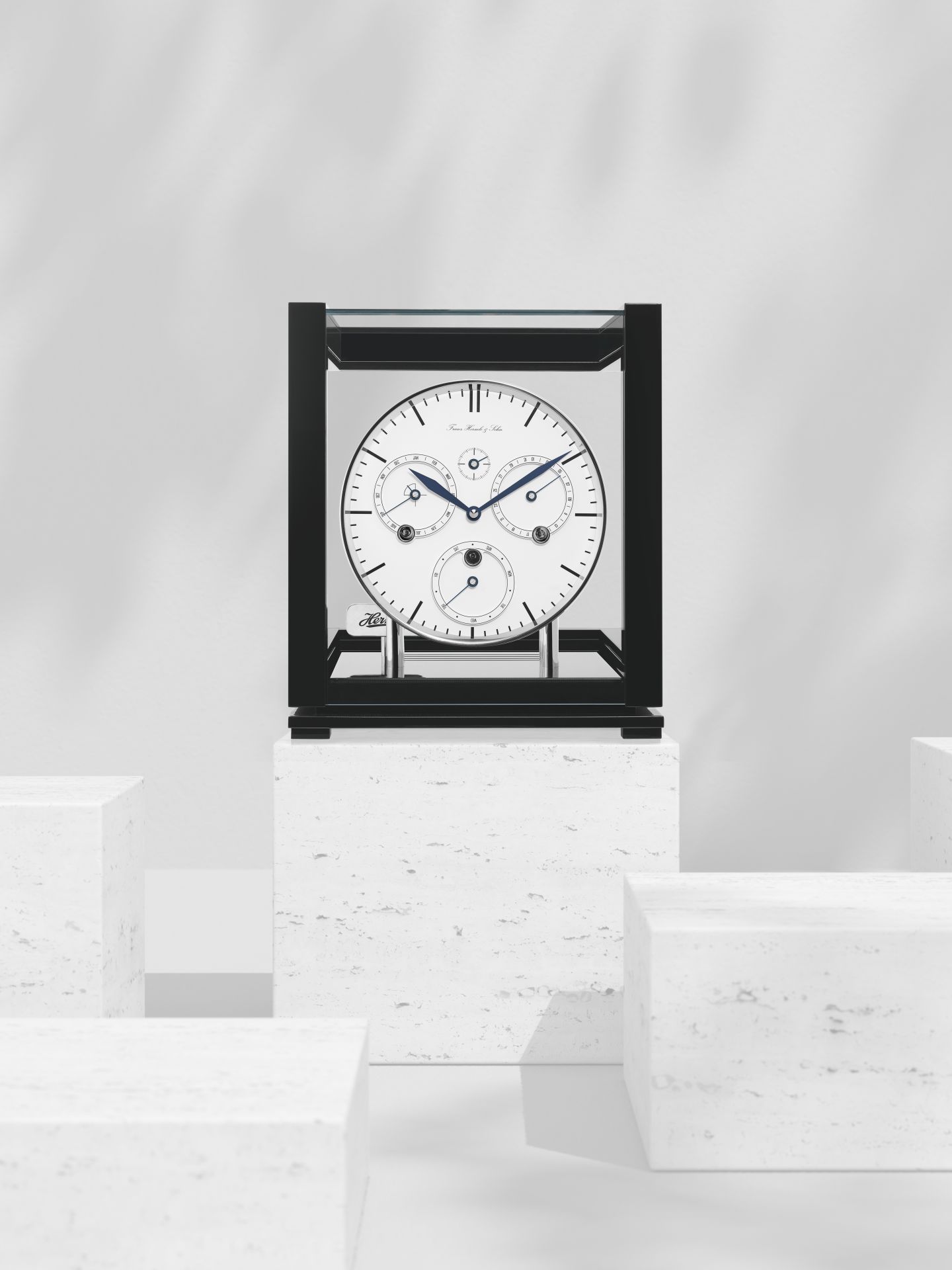 Đồng hồ Hermle Perpetual calendar