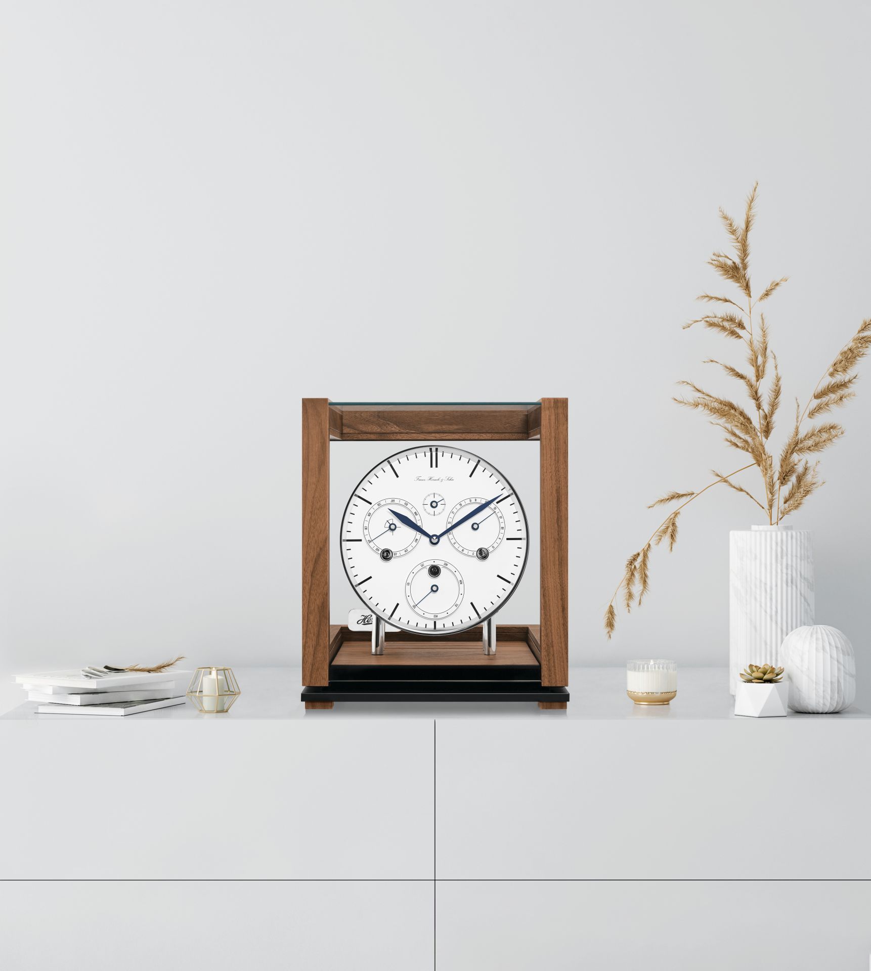 Đồng hồ Hermle Perpetual calendar 23059-030352