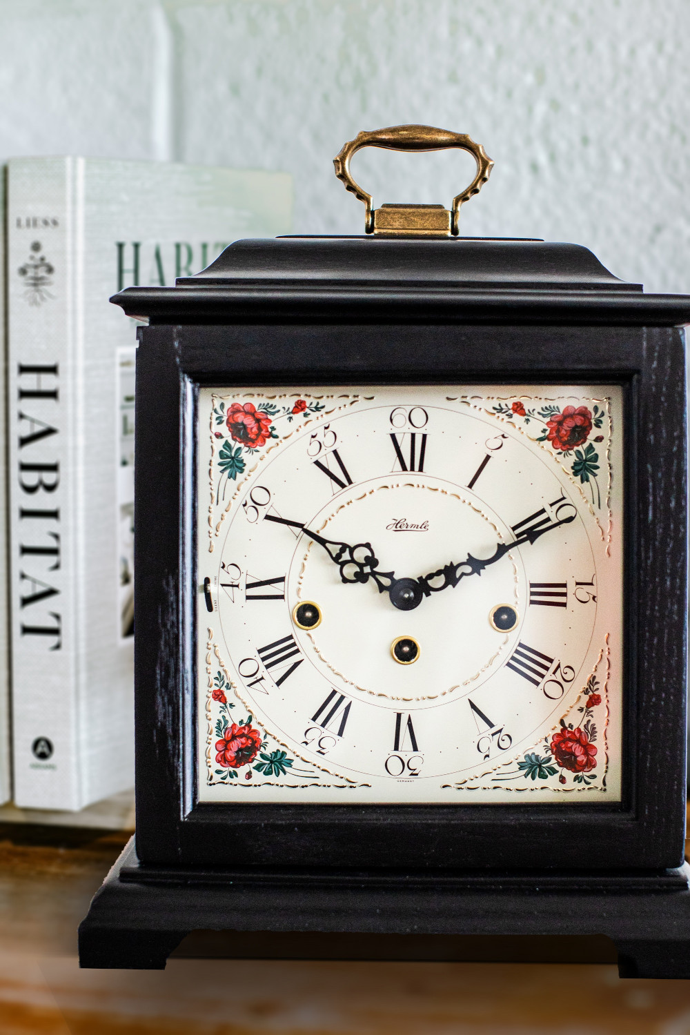 Đồng hồ Hermle Table Clocks Austen 22915-V80340